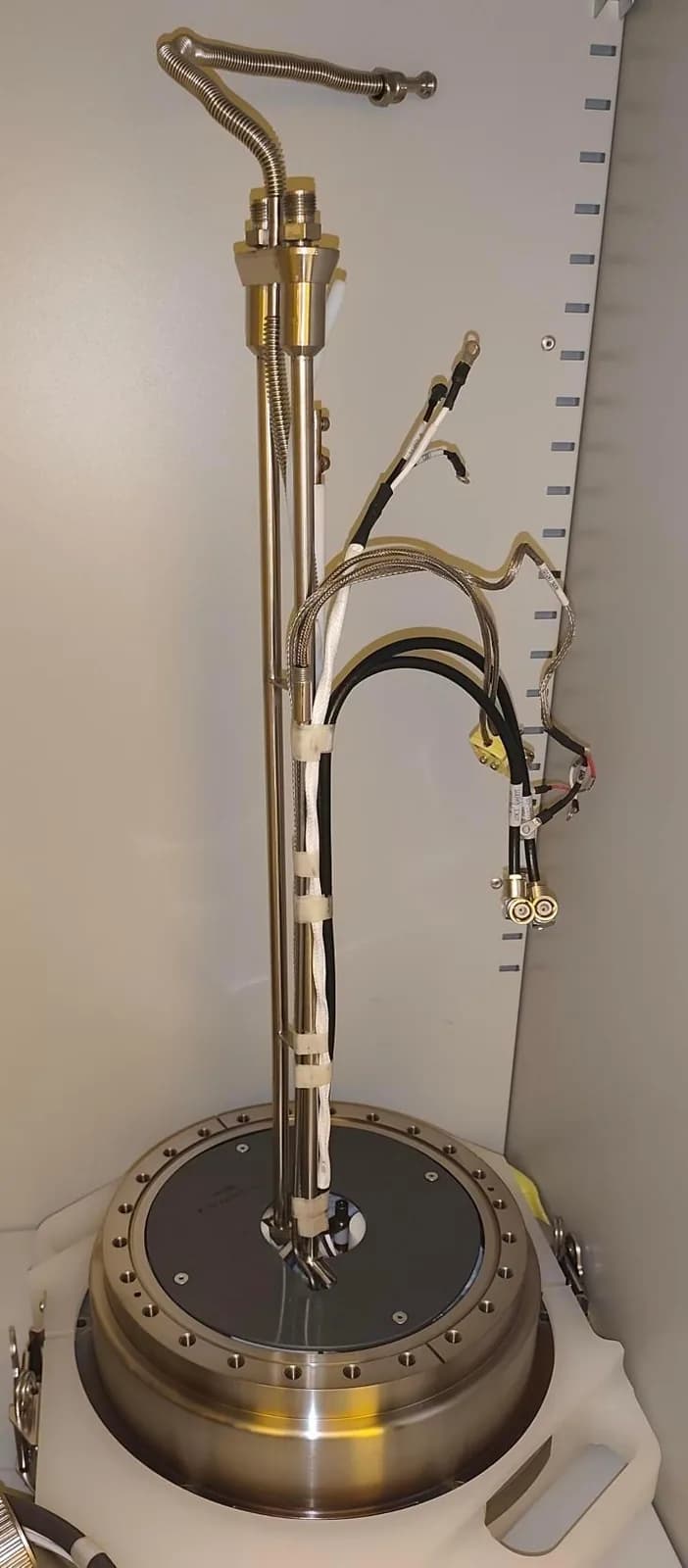 PEDESTAL, 16-309251-00-Rev2