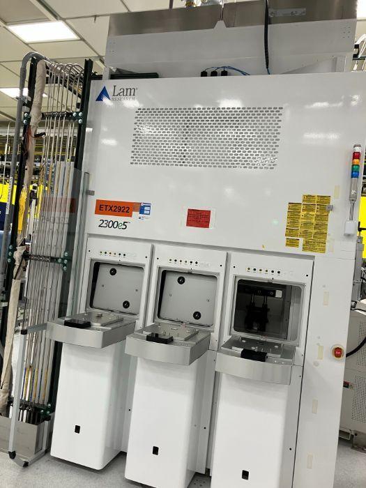 https://www.globalfoundriesusedequipment.com/clientresources/298/302/42/77442/271398-94FEC757-image_2_e576db.jpg